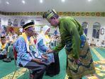 bupati-inhil-tepung-tawar-jemaah-haji.jpg