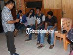 ciuman-dan-berduan-di-kamar-empat-pasangan-gay-dan-lesbian-diamankan-satpol-pp-padang.jpg