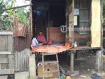 di-rumah-ini-mendiang-pu-tinggal-bersama-dengan-ibu-dan-adiknya_20170823_142015.jpg