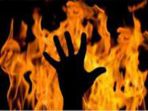 dibakar-hidup-hidup-bakar_20180306_220933.jpg