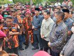 dprd-siak-demo-mahasiswa.jpg