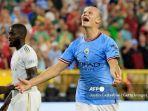 erling-haaland-mengamuk-man-city-hancurkan-man-united.jpg
