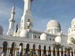 fakta-masjid-raya-sheikh-zayed-solo.jpg