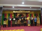 foto-bersama-pengurus-lam-bersama-unsur-forkompinda-saat-musdalub-lam-pekanbaru_20171012_170835.jpg