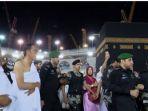 foto-keluarga-jokowi-umrah-sekretariat-presiden.jpg