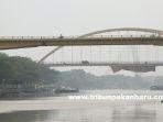 foto-pekanbaru_kembali_diselimuti_kabut_asap_2.jpg