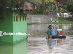 foto_banjir_di_perumahan_witayu_rumbai_pekanbaru_4.jpg