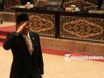 foto_empat_pimpinan_dprd_riau_dilantik_6.jpg
