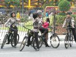 foto_polwan_berpatroli_di_kawasan_hbkb_1.jpg<pf>foto_polwan_berpatroli_di_kawasan_hbkb_2.jpg