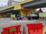 foto_simpang_jalan_sudirman-tuanku_tambusai_masih_dijaga_1.jpg<pf>foto_simpang_jalan_sudirman-tuanku_tambusai_masih_dijaga_2.jpg<pf>foto_simpang_jalan_sudirman-tuanku_tambusai_masih_dijaga_3.jpg