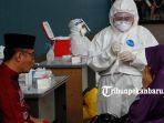 foto_tes_swab_massal_anggota_dprd_riau_1jpg.jpg<pf>foto_tes_swab_massal_anggota_dprd_riau_2jpg.jpg<pf>foto_tes_swab_massal_anggota_dprd_riau_3jpg.jpg