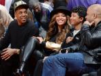 gaya-rp-40-juta-beyonce-di-lapangan-basket_20150127_20150513_140039.jpg