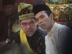 gelar-adat-datuk-seri-ulama-setia-lam-riau-ustadz-abdul-somad-uas_20180220_152855.jpg