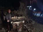 gempa-di-situbondo-rumah-rusak_20181011_072616.jpg