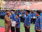 gubernur-riau-melantik-PPPK-Riau-di-stadion-utama.jpg