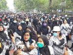 guru-sertifikasi-demo-lagi.jpg