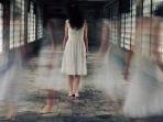 hantu-gentayangan.jpg