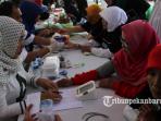 hari-lanjut-usia-penyuluhan-dinkes-riau-3-29052016-pemeriksaan-kesehatan_20160529_102911.jpg