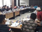 hearing-dprd-inhil-aliansi-gempa_20180921_141206.jpg