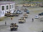 humvee-bergerak-dalam-konvoi-di-daerah-parakh-di-bazarak-provinsi-panjshir.jpg