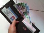 ilustrasi-uang-di-dompet.jpg