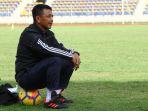 jafri-sastra-pelatih-psis-semarang-saat-masih-di-psps.jpg