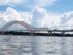 jembatan-kapuas-tayan-kalimantan-barat_20160322_091136.jpg