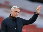 jose-mourinho-ditunjuk-sebagai-pelatih-baru-as-roma-untuk-tiga-musim.jpg