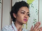julia-perez-diabadikan-ketika-diwawancara-di-rumah-sakit_20170511_113349.jpg