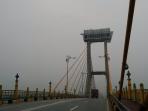 kabut-asap-siak-jembatan-tengku-agung-sultanah-latifah-07102015_20151007_165916.jpg