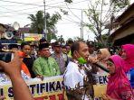 kadis-pekanbaru-abdul-jamal-temui-demo-guru-sertifikasi-di-pekanbaru-senin-25-maret.jpg