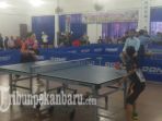 kalahkan-sumbar-tenis-meja-putri-riau_20181025_170434.jpg