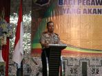 kapolda-riau-irjen-pol-zulkarnain-adinegara_20170821_143158.jpg
