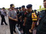 kapolda-sambut-5-ssk-personel-yang-pulang-ke-riau.jpg