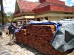 kayu-ilegal_20171007_191244.jpg