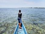 keindahan-kawasan-di-gili-petagan-yang-berada-di-perairan-selat-alas_20151021_231622.jpg
