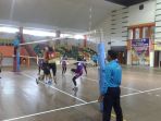 kejuaraan-bola-voli-remaja-putri_20171220_113801.jpg