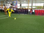 kejurda-futsal-pelajar-2018-dibuka-kadispopra-riau-doni-aprialdi_20181009_143626.jpg