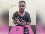 kelabui_polisi_saat_dicegat_tersangka_di_siak_riau_ini_buang_bungkusan_paket_sabu_ke_jalan.jpg