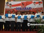 kepala-daerah-di-riau-deklarasi-relawan-jokowi-projo_20181010_225048.jpg