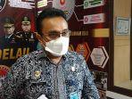 kepala-kantor-imigrasi-kelas-i-tpi-pekanbaru-syahrioma-delavino.jpg