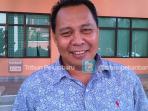 ketua-komisi-c-dprd-riau-aherson_20151125_233925.jpg
