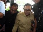ketua-mpr-zulkifli-hasan-dua-kanan-diperiksa-kpk.jpg