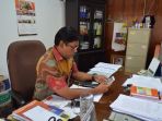 komisioner-kpu-riau-divisi-hukum-ilham-m-yasir_20170827_130031.jpg