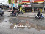 kondisi-satu-ruas-jalan-rusak-di-jalan-purwodadi.jpg