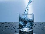 krisis-air-panic-buying-air-mineral-di-malaysia-bendungan-kering-dan-kendala-distribusi-air-minum.jpg