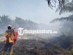 lahan-konsesi-cpi-terbakar-di-dumai-tim-damkar-chevron-pulang-dari-lokasi-untuk-sholat-maghrib.jpg