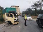laka-Lantas-di-Jalintim-Kilometer-51-pelalawan.jpg