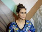 luna-maya-diabadikan-usai-menggelar-fashion-show_20170610_145228.jpg