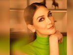 luna-maya-foto-cantik.jpg
